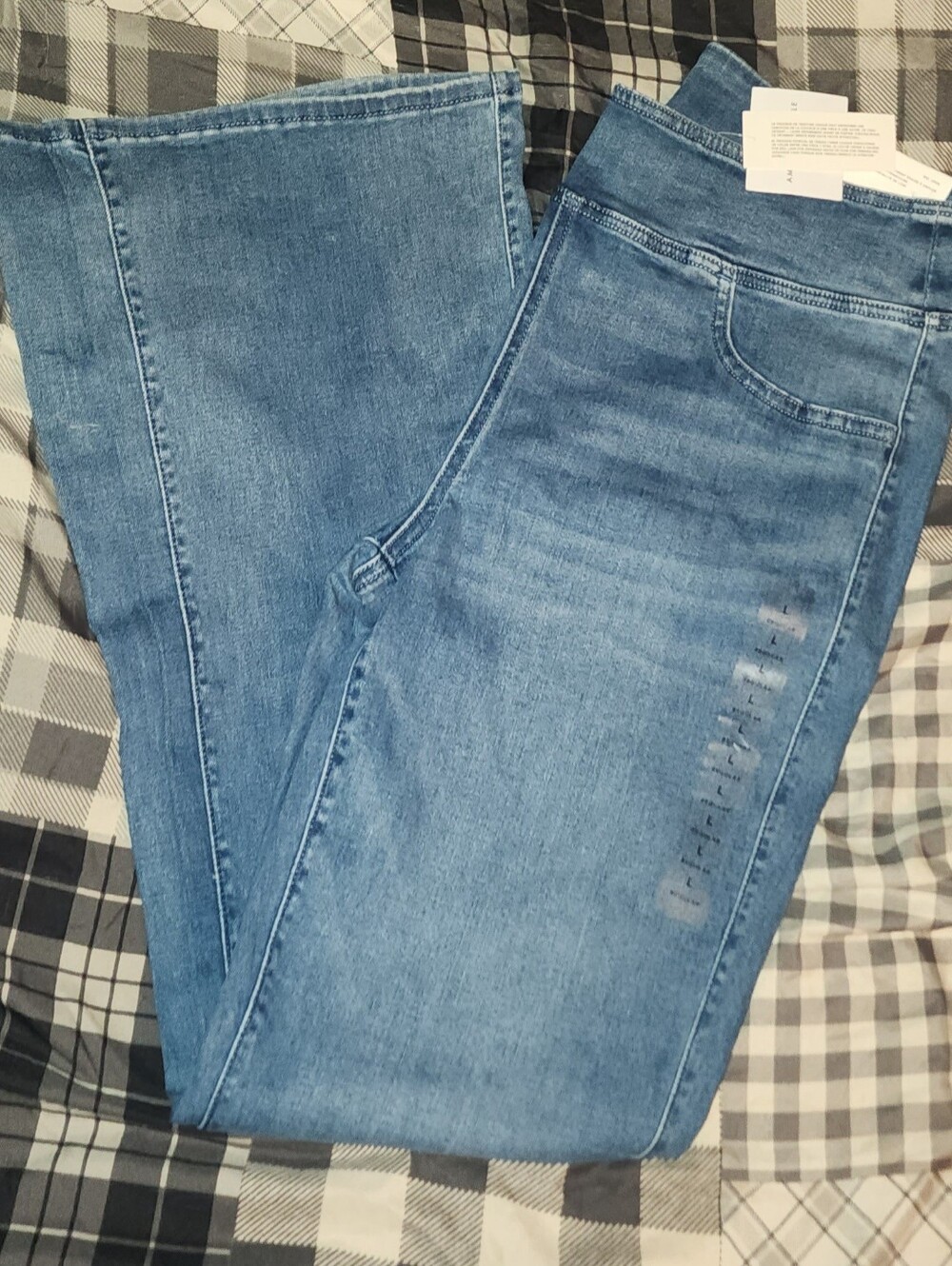 NWT AE Women's Pull On Kick Boot Jeans Size L